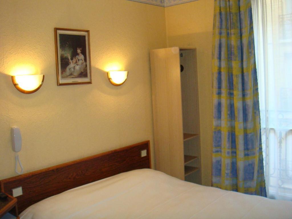 Hotel Le Paris Vingt Room photo